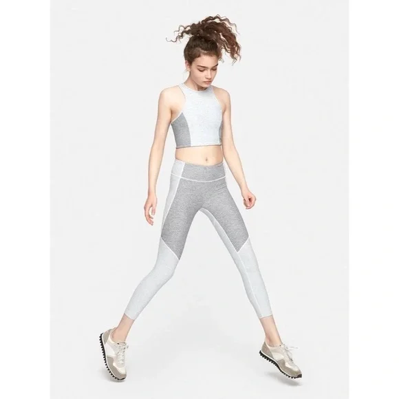 Outdoor Voices Two-Tone Warmup Crop Leggings Ash Dove Dark Grey Light Gray Small - Picture 1 of 16